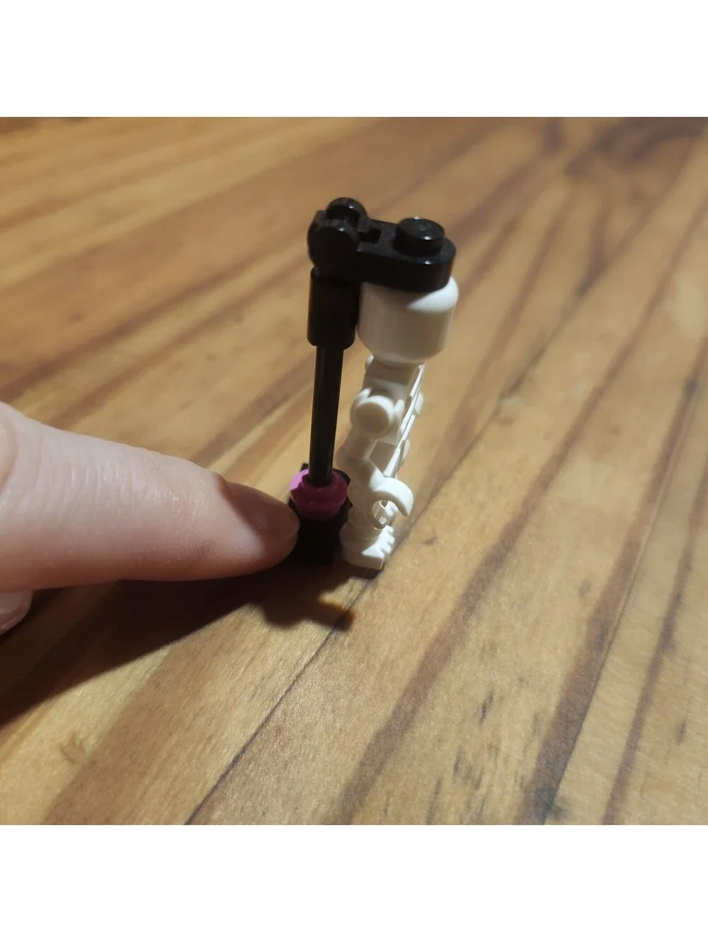Lego compete skeleton